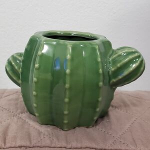 Cute Glazed Ceramic Planter With Drainage Hole